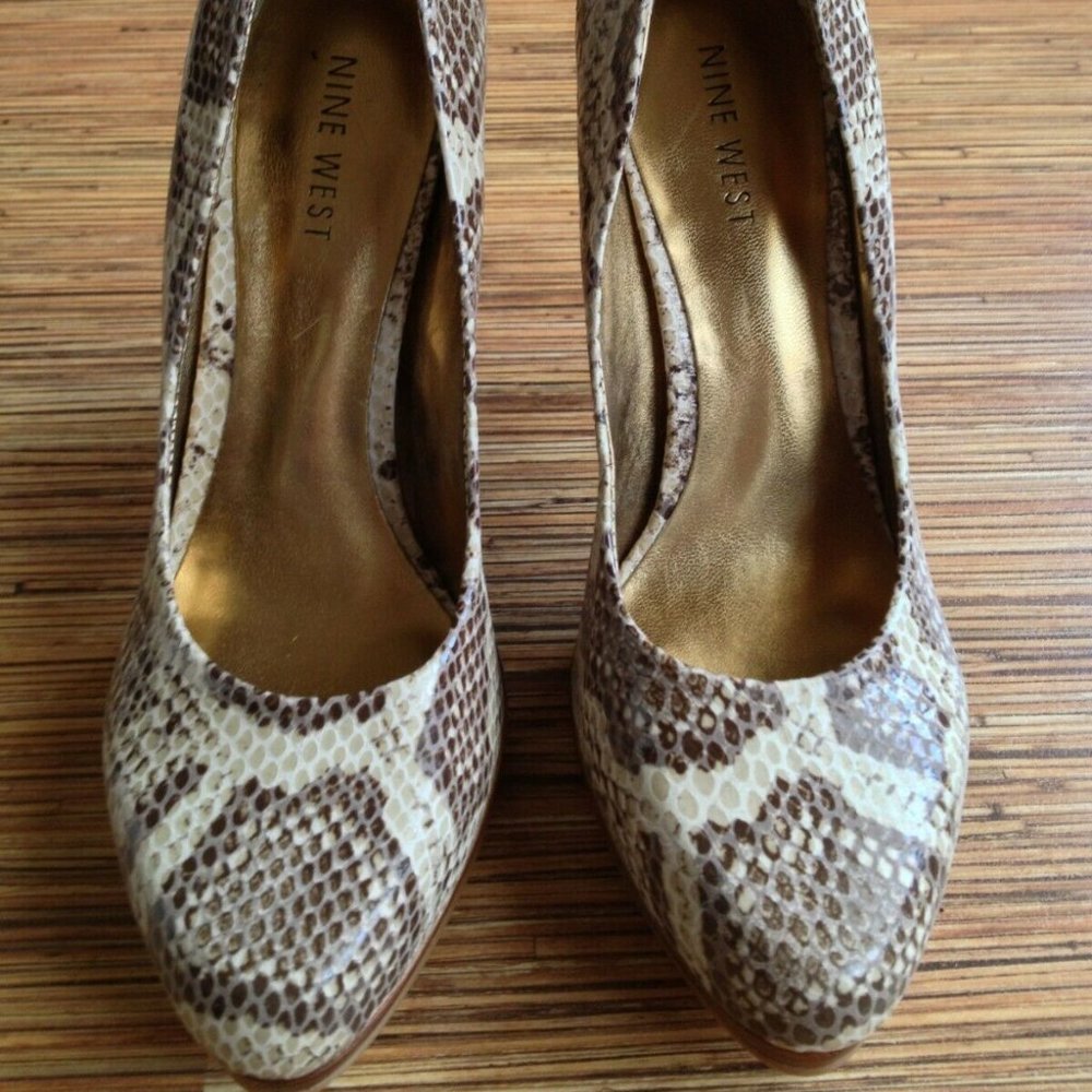 NINE WEST Snake Skin Look Leather Platforms, 5 1/2